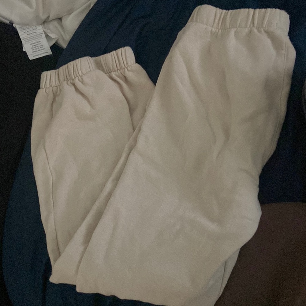 Brandy melville cream sweatpants